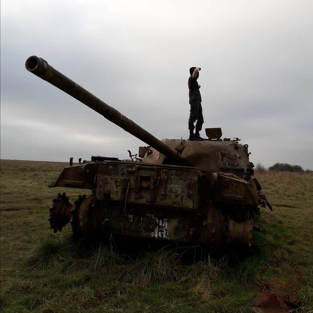 tank feat