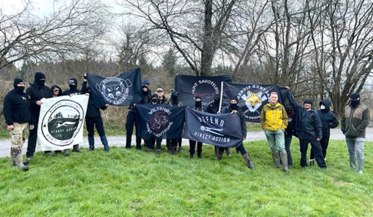 Chris Packham with Sabs